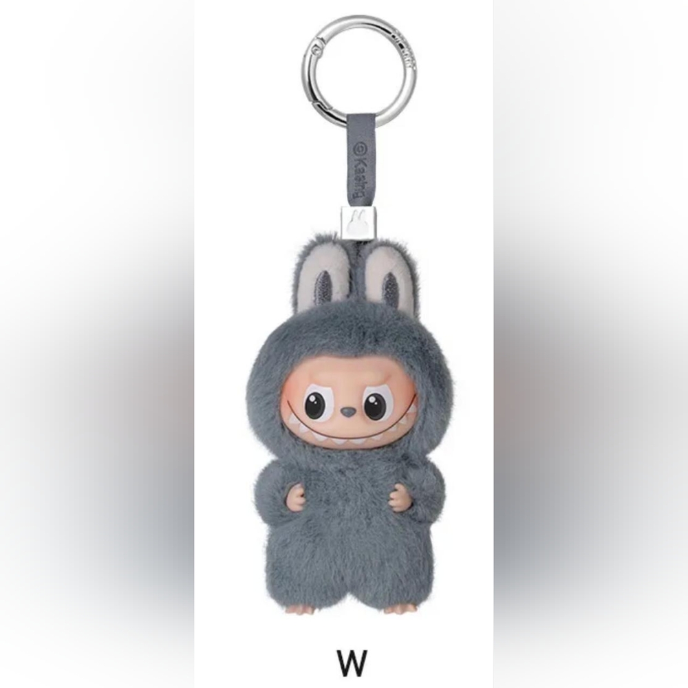 SEALED LABUBU THE MONSTERS Pin for Love "W" Vinyl Plush Pendant "W" AUTHENTIC